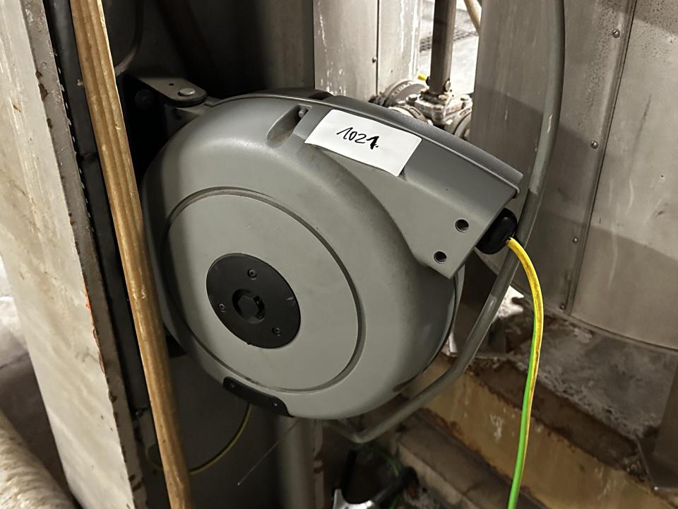 Earthing cable reel Various electronics