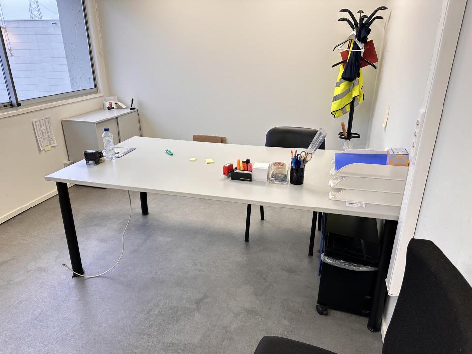 Office furnishings Office inventory