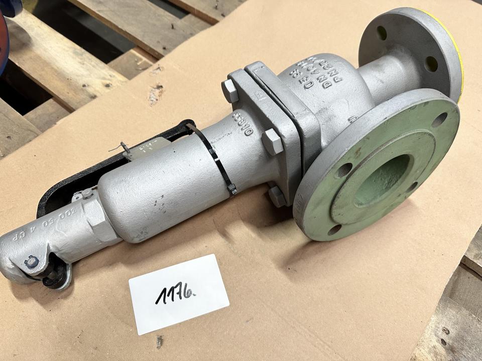 Spirax sarco Flanged safety valve Storage and Handling