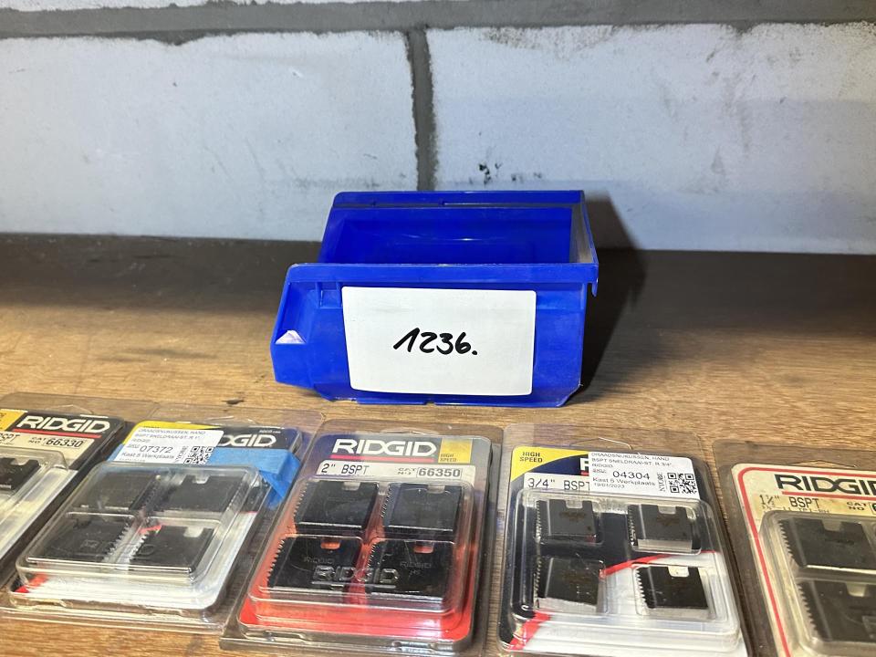 Accessories for thread cutting tools Machine parts, tools & accessories