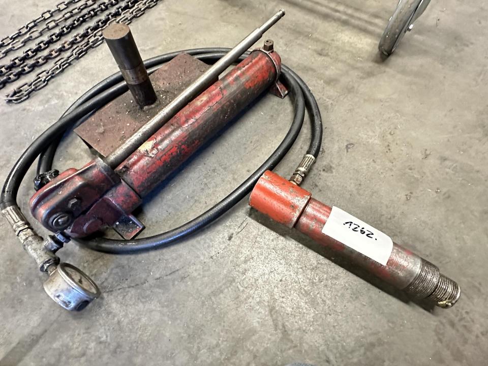 Hydraulic pump Pumps