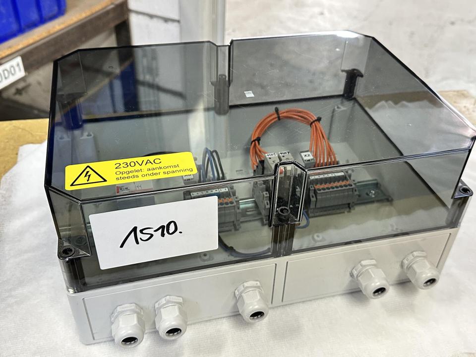 Electric distributor spare parts Metal stock