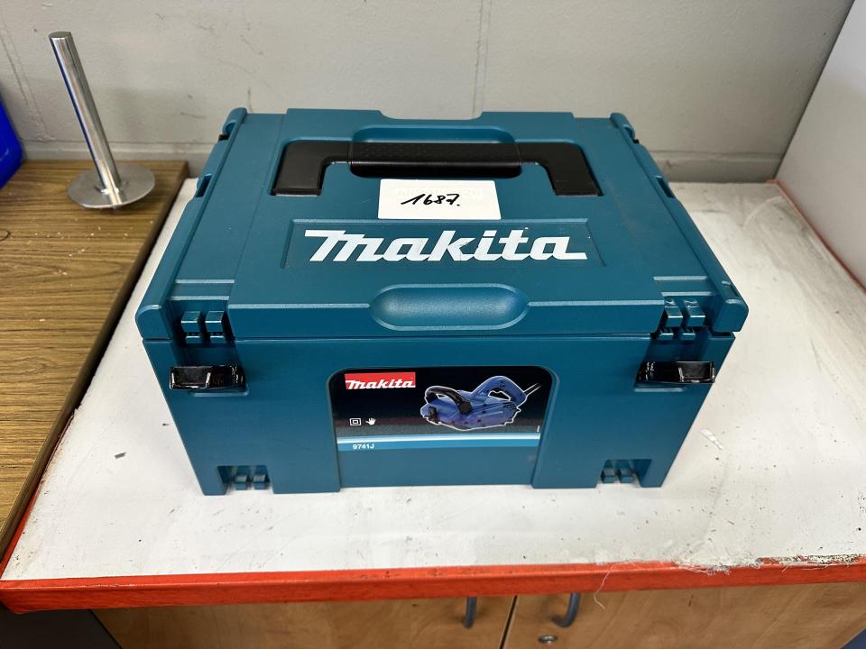 Brush sander Power tools