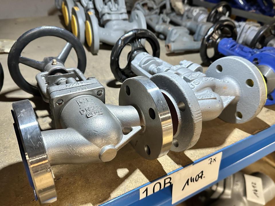 Stop valves Storage and Handling