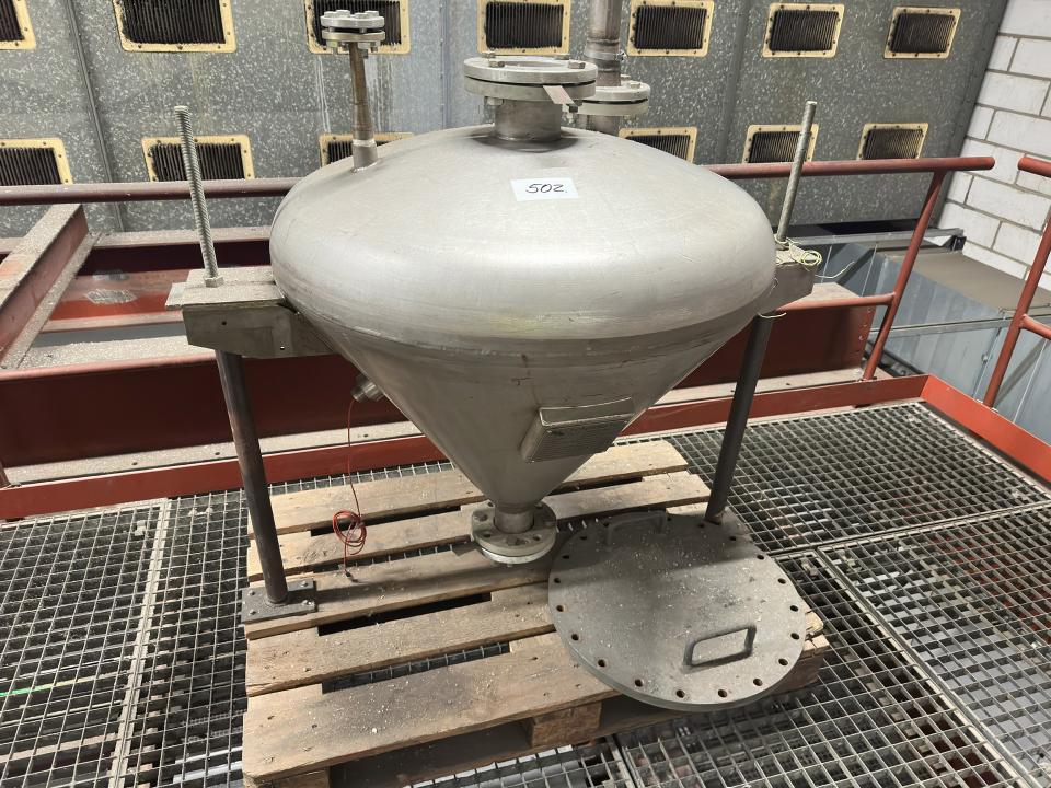 Tank / Vessel Vertical Storage Tanks