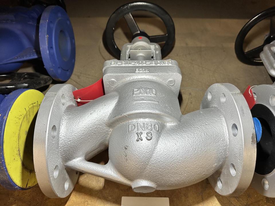 Globe valve Valves