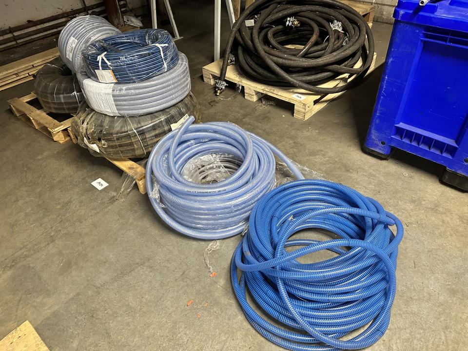 Hose in different versions 