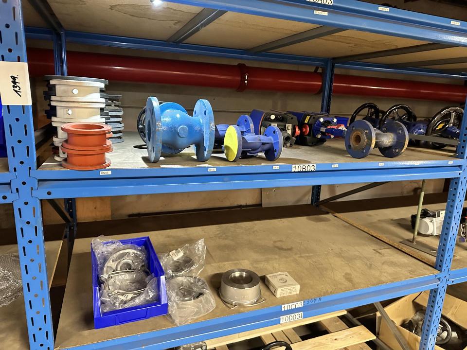 Large stock of spare parts Spare Parts
