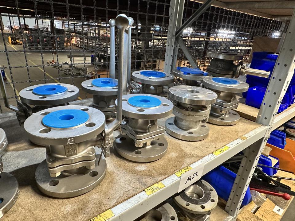 Large stock of spare parts Spare Parts