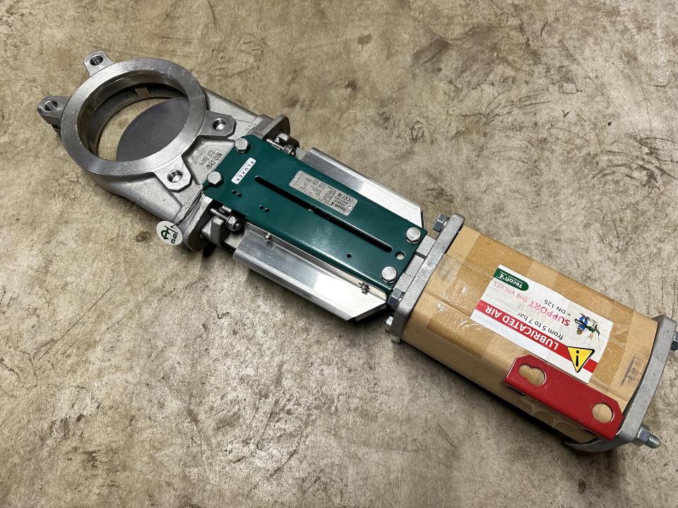 Pneumatic slide valves Valves