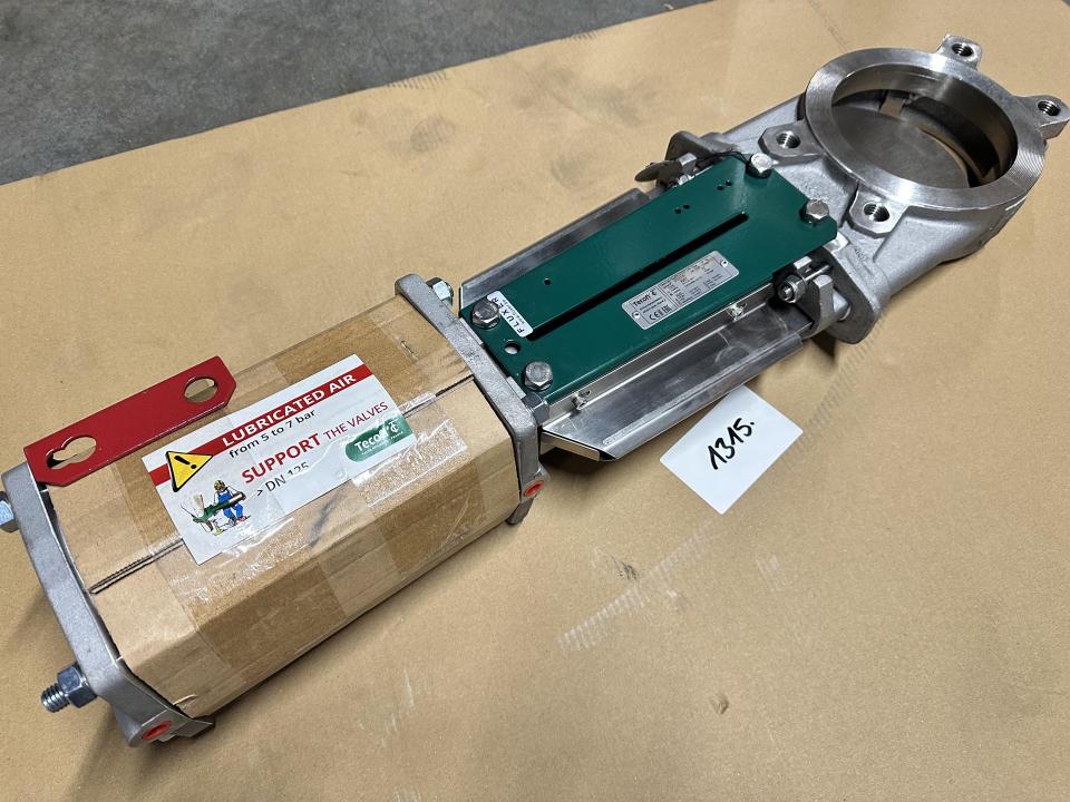 Pneumatic slide valves Valves