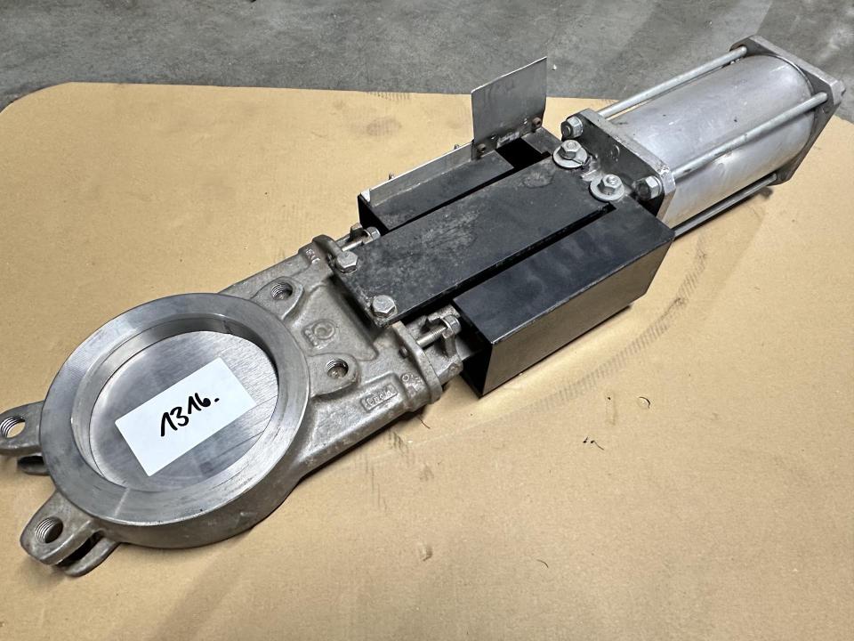 Pneumatic slide valves Valves