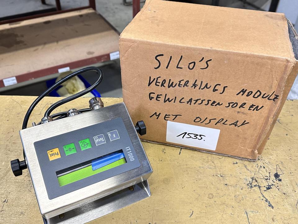 Scale Laboratory Equipment
