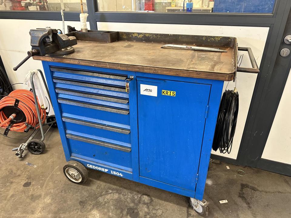 Tool trolley Manual tools