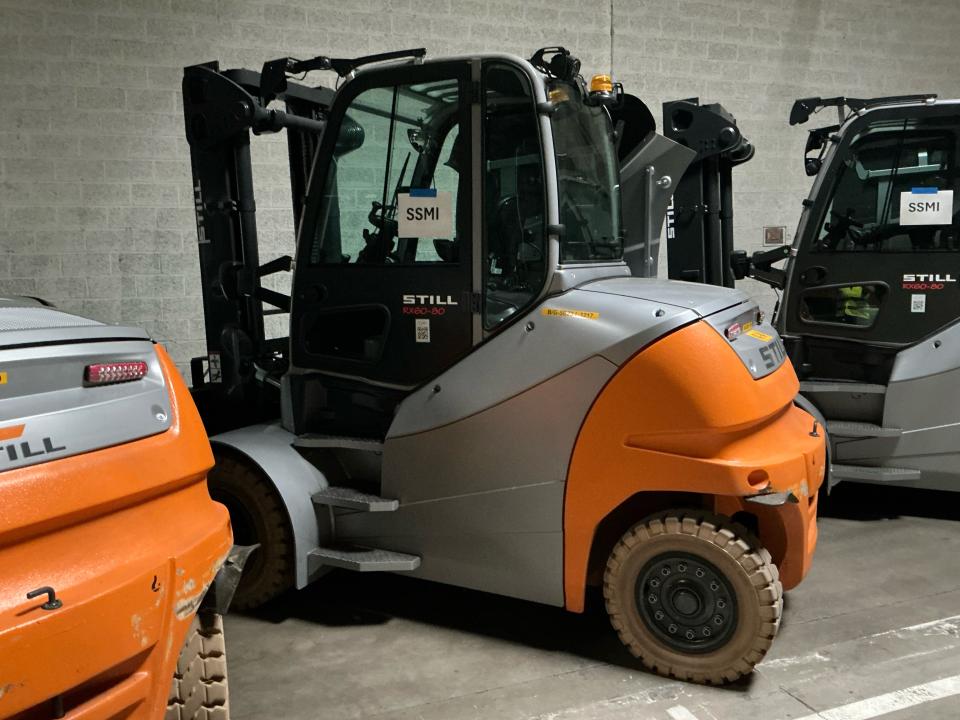 Forklift Internal Transportation