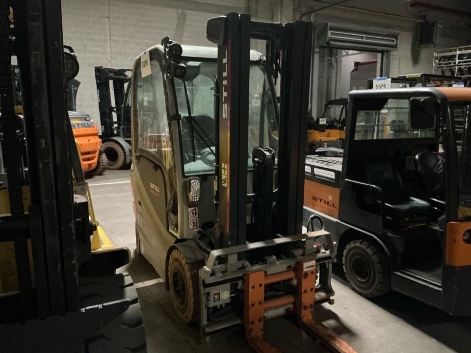 Forklift Internal Transportation