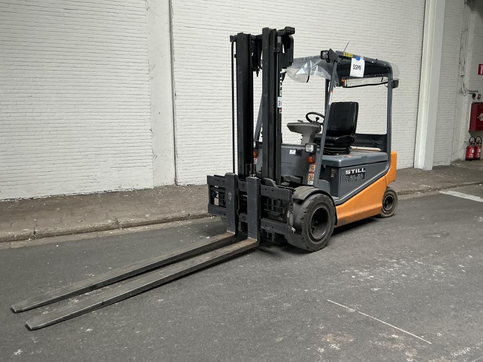 Forklift Internal Transportation