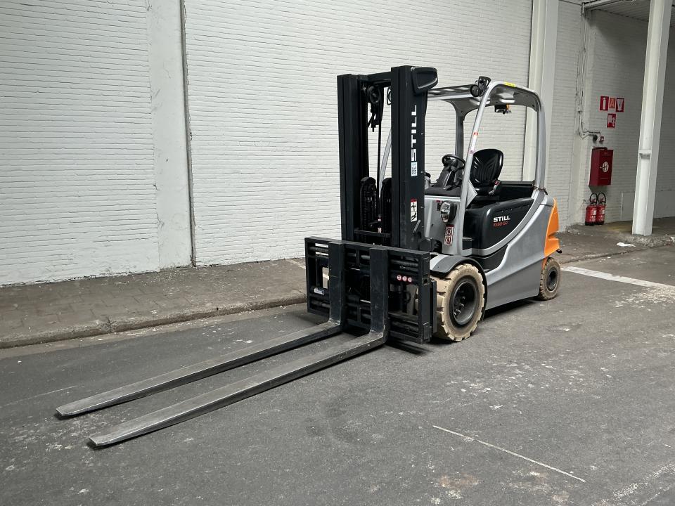 Forklift Internal Transportation