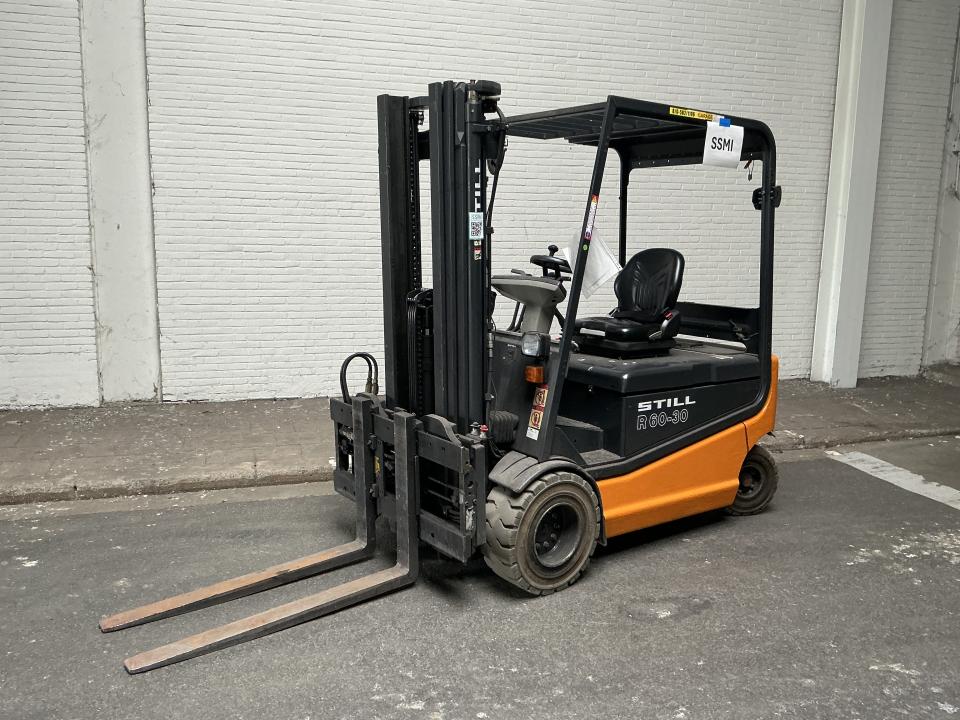 Forklift Internal Transportation