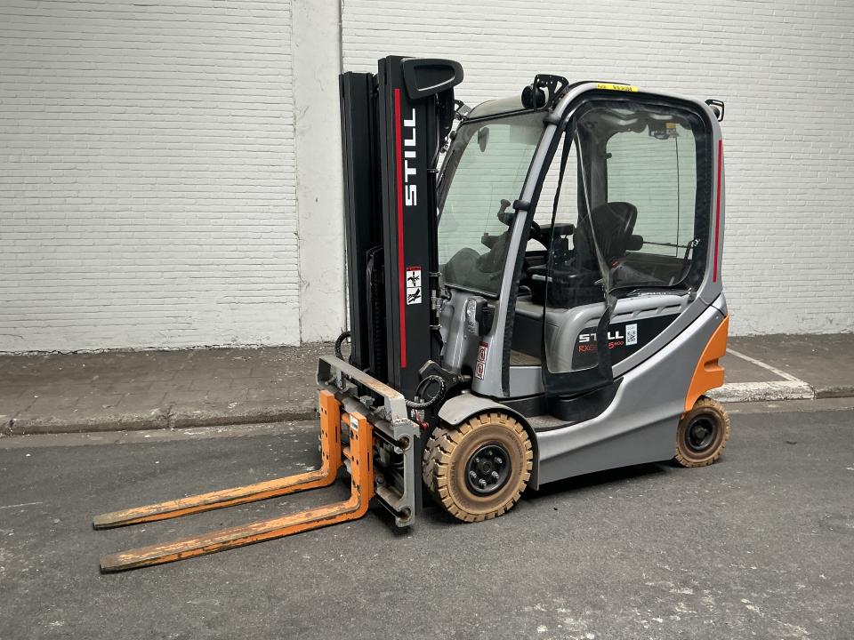Forklift Internal Transportation
