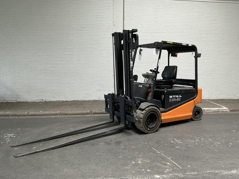 Forklift Internal Transportation