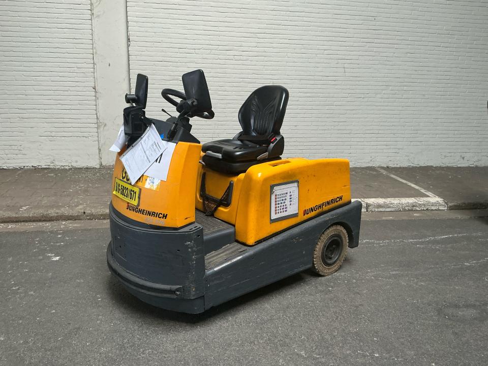 Tow truck Internal Transportation