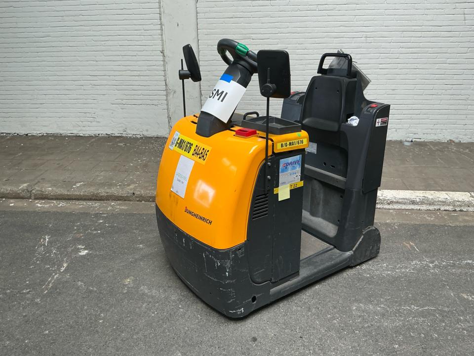 Tow truck Internal Transportation