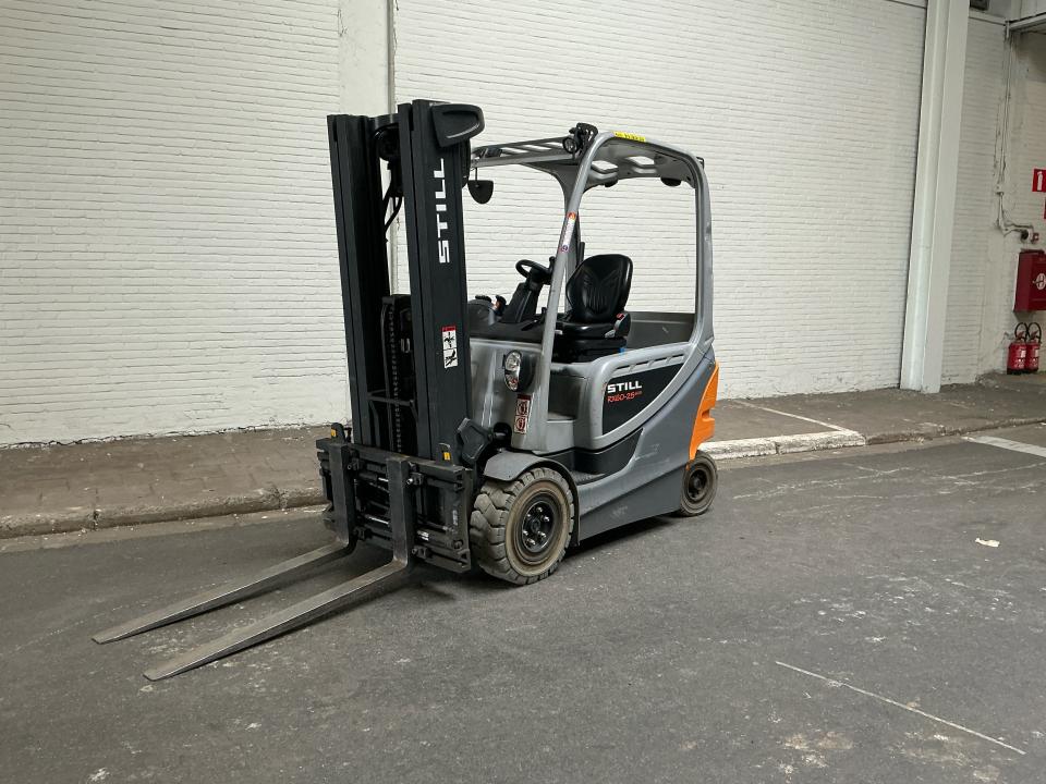 Forklift Internal Transportation