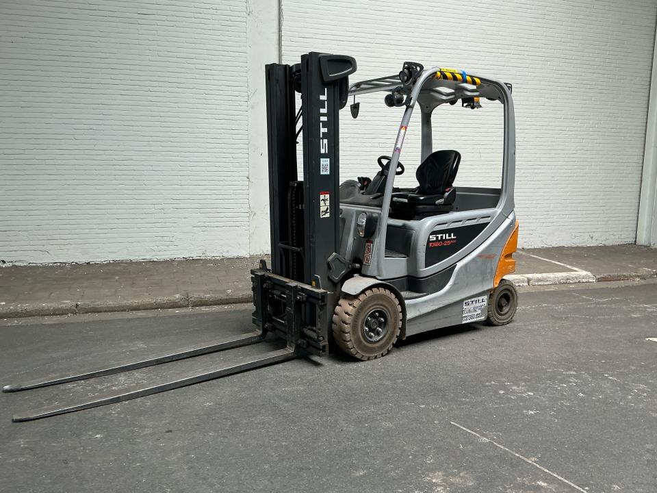 Forklift Internal Transportation