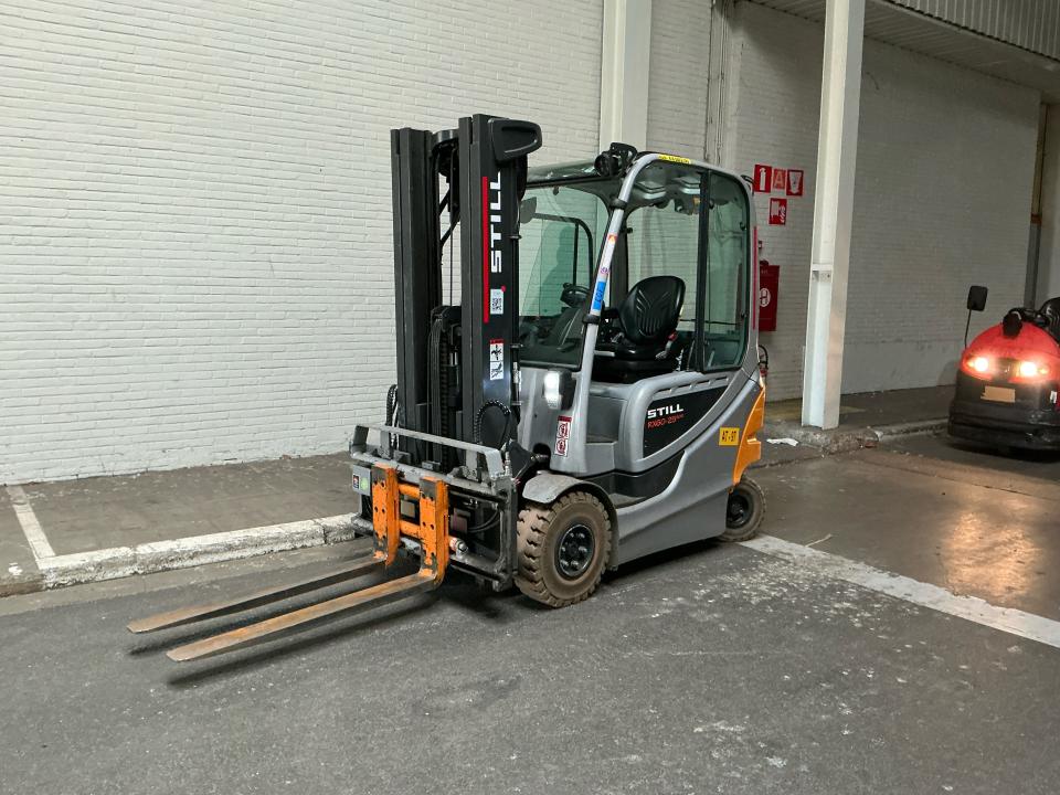 Forklift Internal Transportation