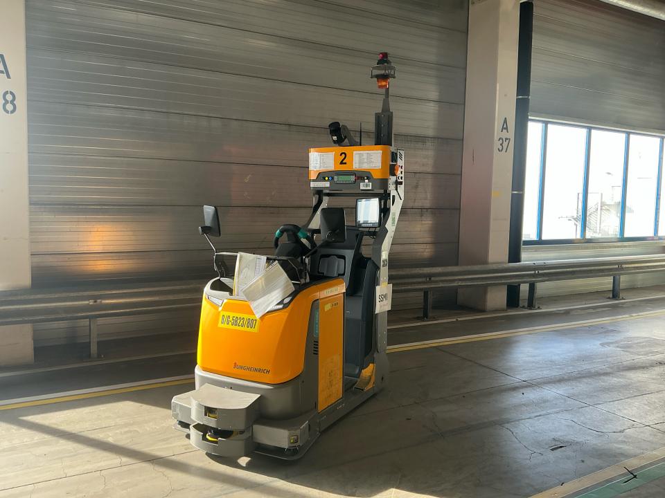 Tow Tractor Internal Transportation