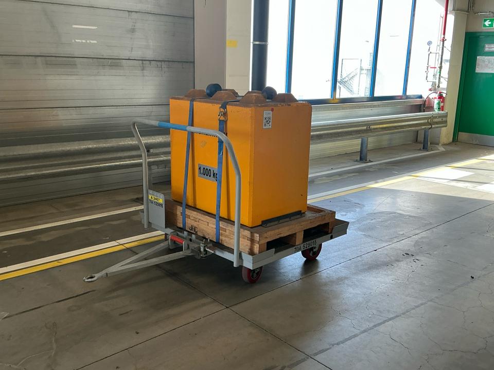 Trailer with concrete block 1000kg Agricultural transport