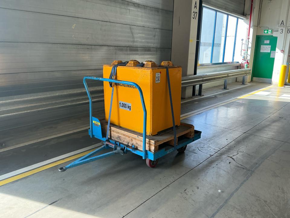 Trailer with concrete block 1000kg Agricultural transport