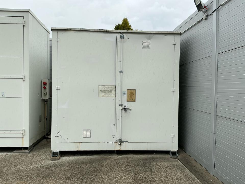chemical cabinet Various pharmaceutical, cosmetic and chemical