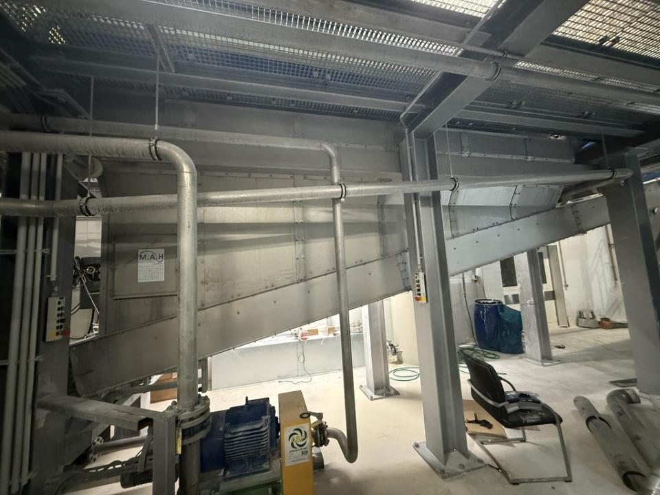 Cake Conveyer Various pharmaceutical, cosmetic and chemical