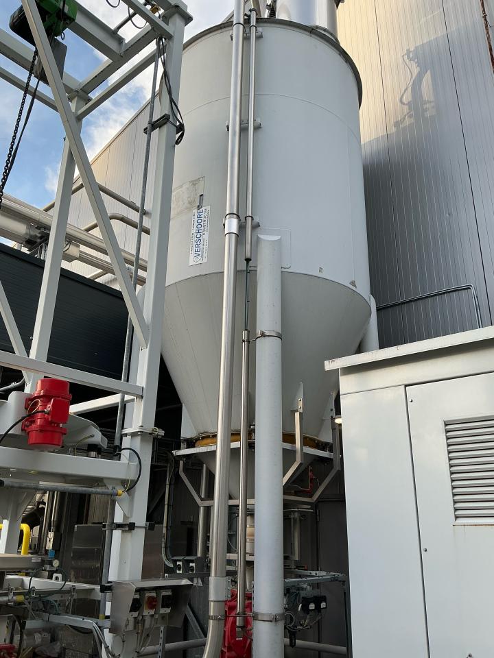 PET storage hopper (incl. vibrator) 