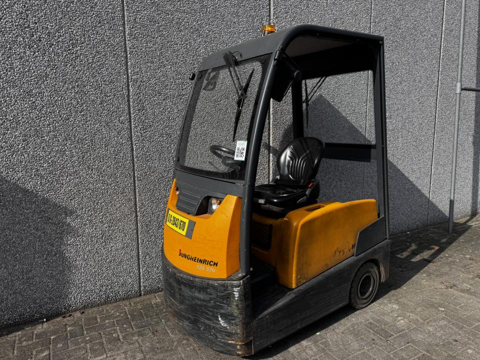 Tow tractor Tow Trucks