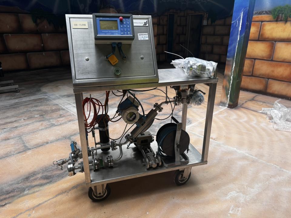 Portable measure system for water, acids and alkalis Various pharmaceutical, cosmetic and chemical