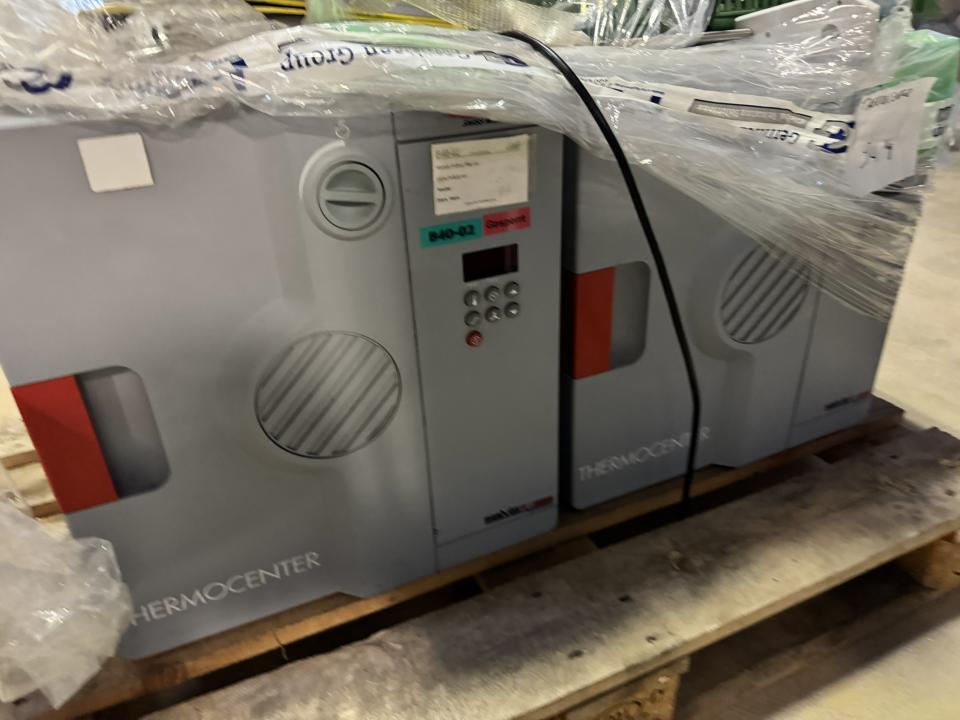Thermocenter Laboratory 2x Various Laboratory Equipment