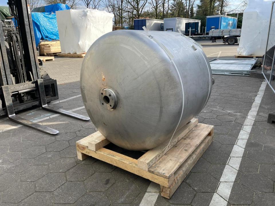 Pressure tank Buffer tank