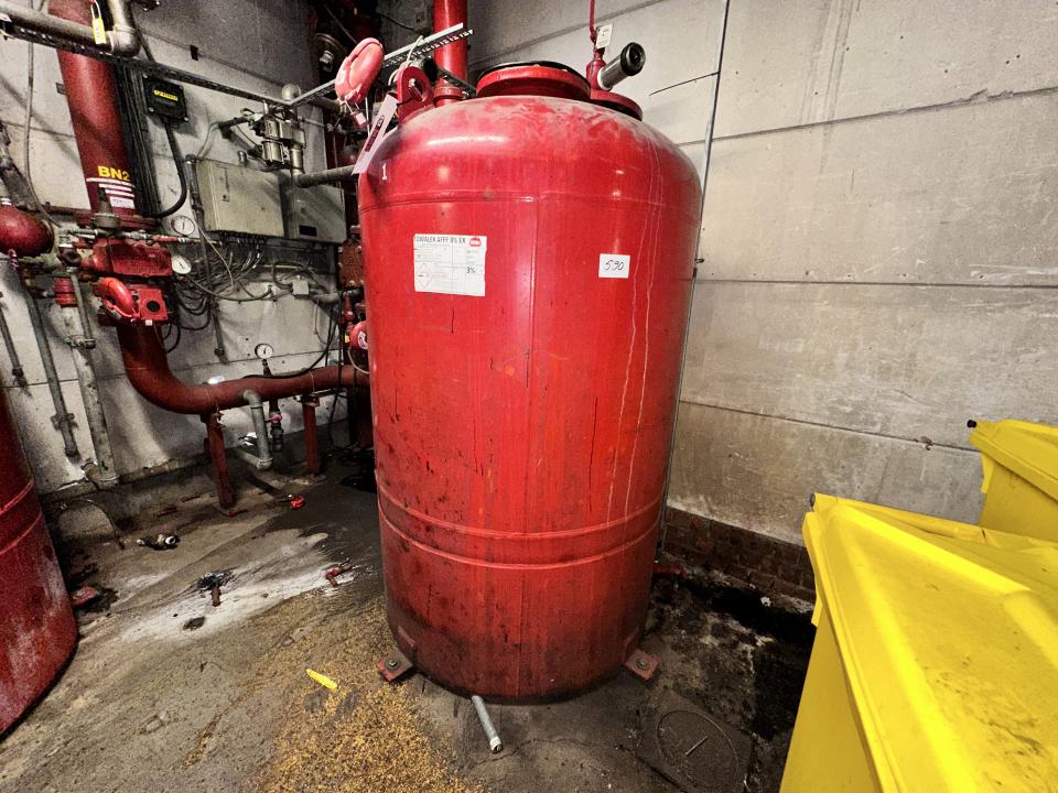 Tank/Vessel Vertical Storage Tanks