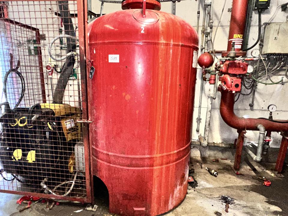 Tank/Vessel Vertical Storage Tanks