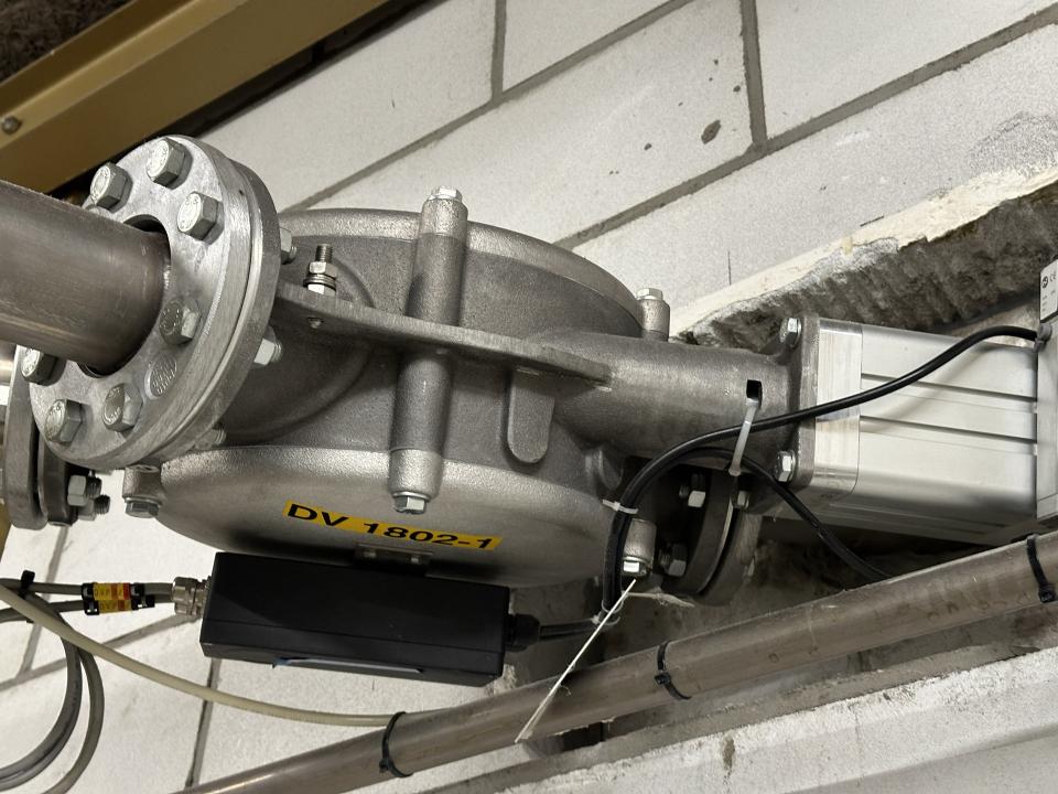 Pipe switch image