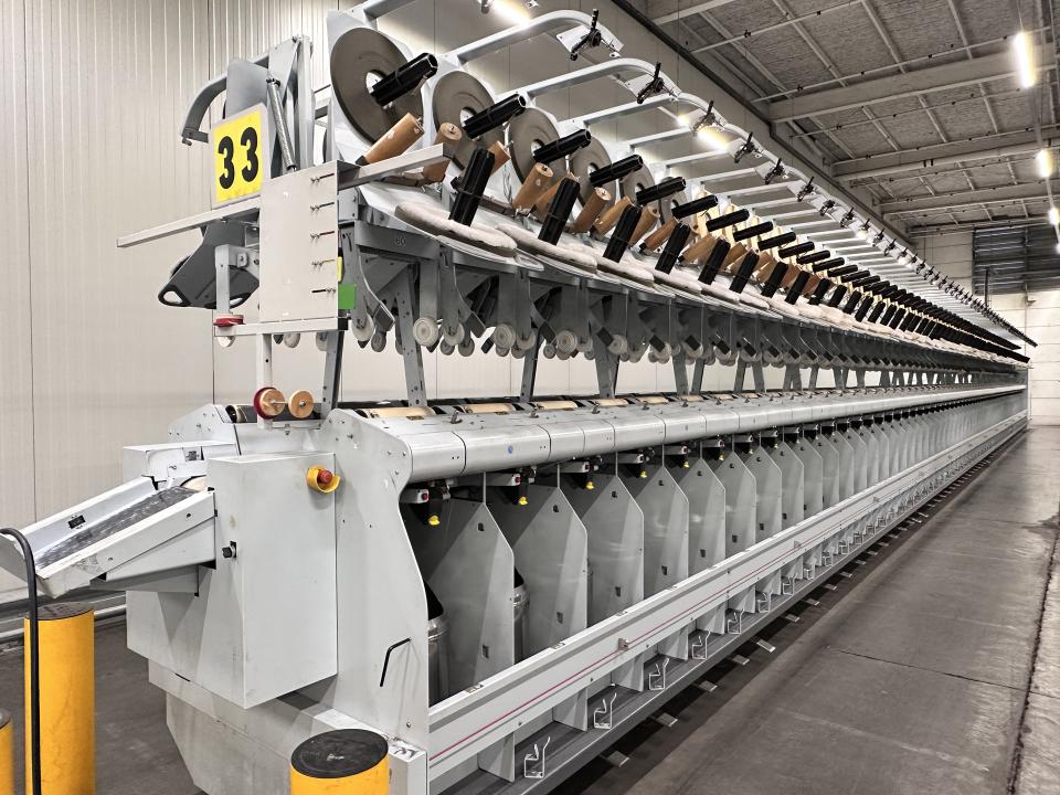 Yarn cabling machine image