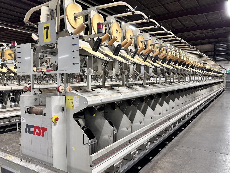 Yarn cabling machine image