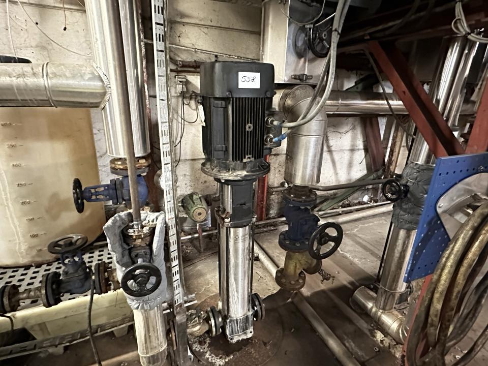 CR15 Pump Pumps