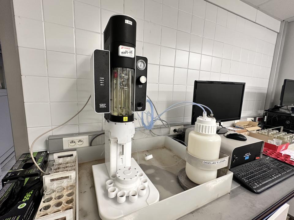 Automated dilute solution/kinematic viscometer Various Laboratory Equipment