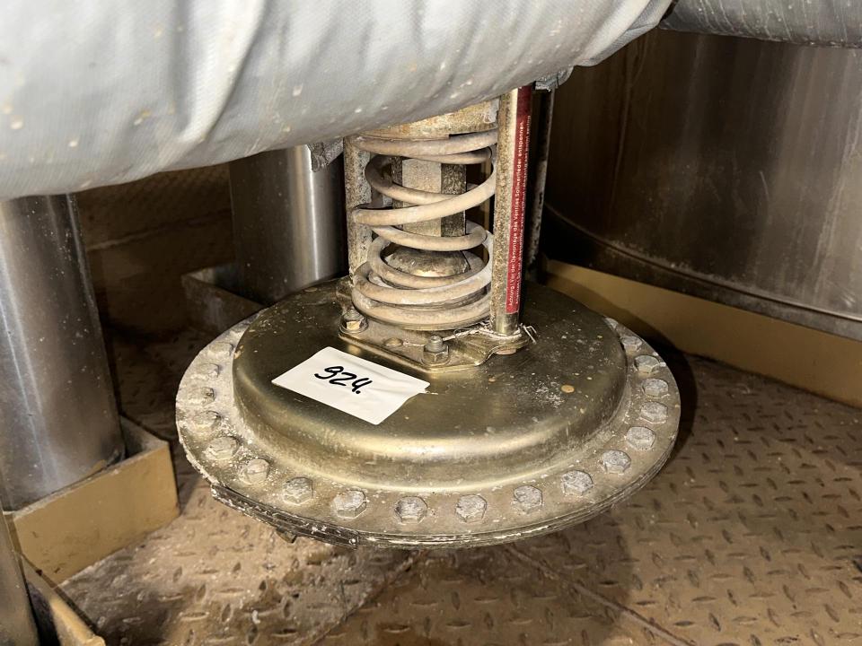 Regulating valve Valves