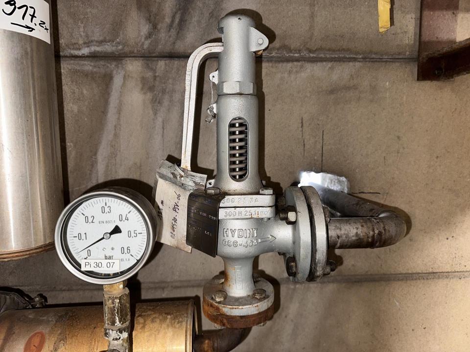 Stork Safety relief valve Storage and Handling