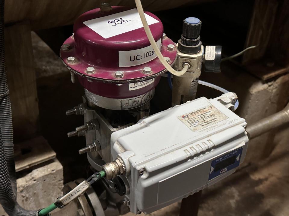 Regulating valve with Smart Positioner from YTC Valves